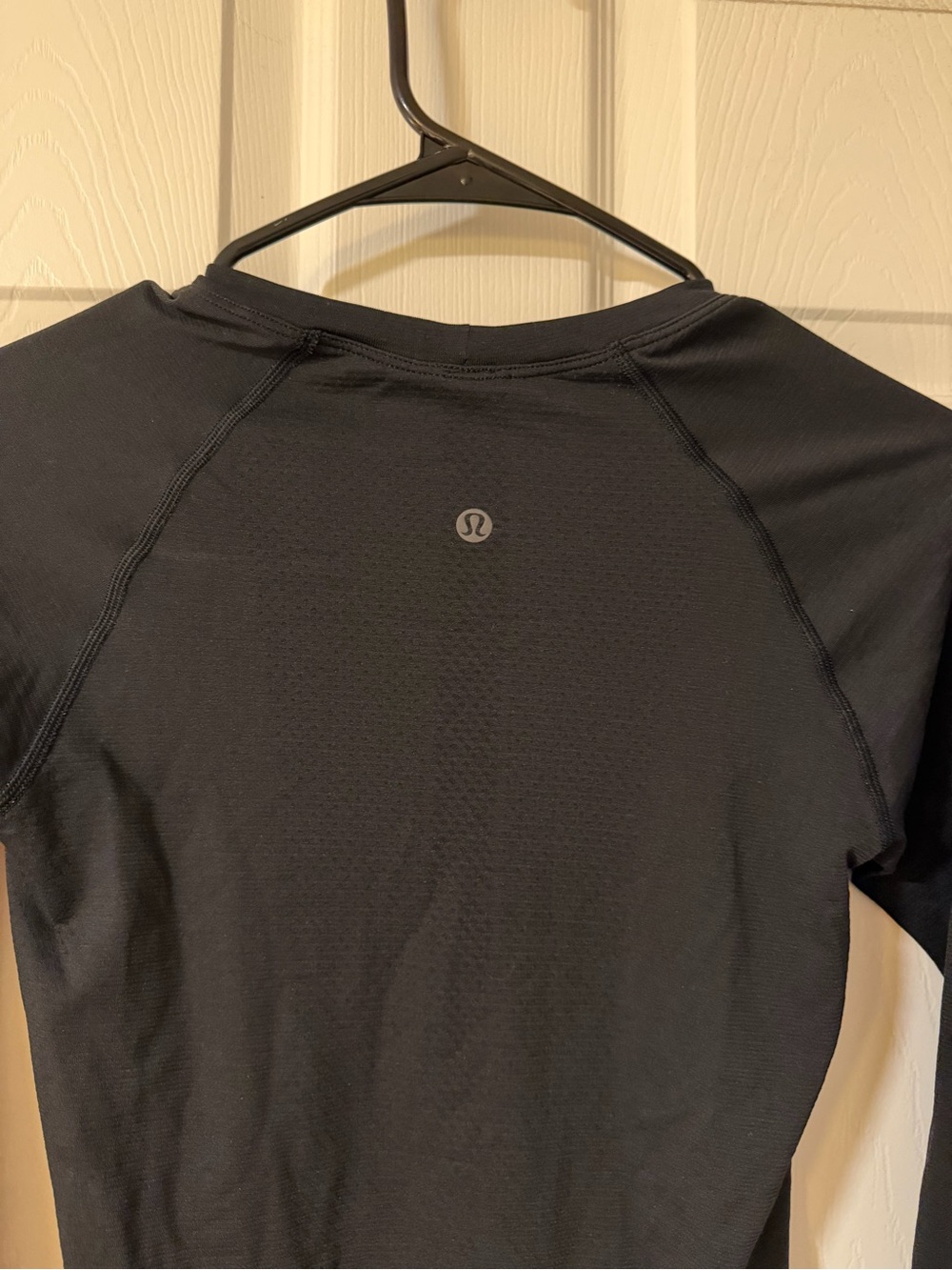 Lululemon Swiftly Tech Long-Sleeve Shirt 2.0 Waist Length - Picture 3 of 3
